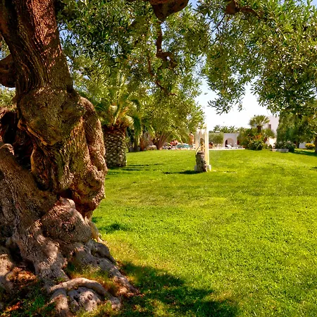 Hotel Masseria Tutosa 4*
