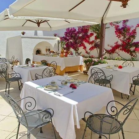 Hotel Masseria Tutosa 4*